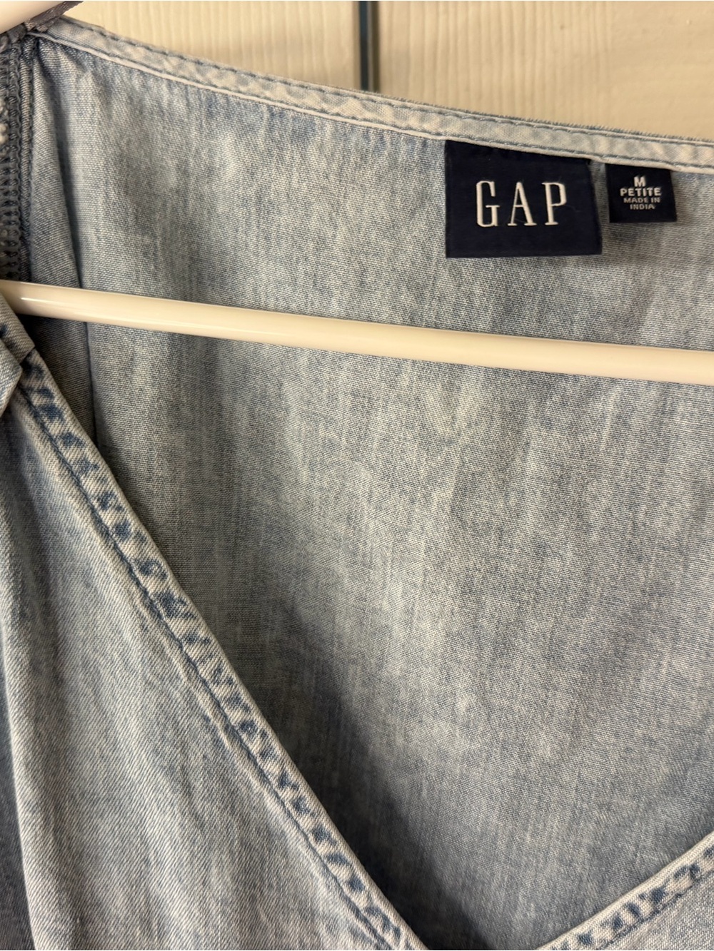 GAP Light Blue V-Neck Denim Top - Picture 3 of 6